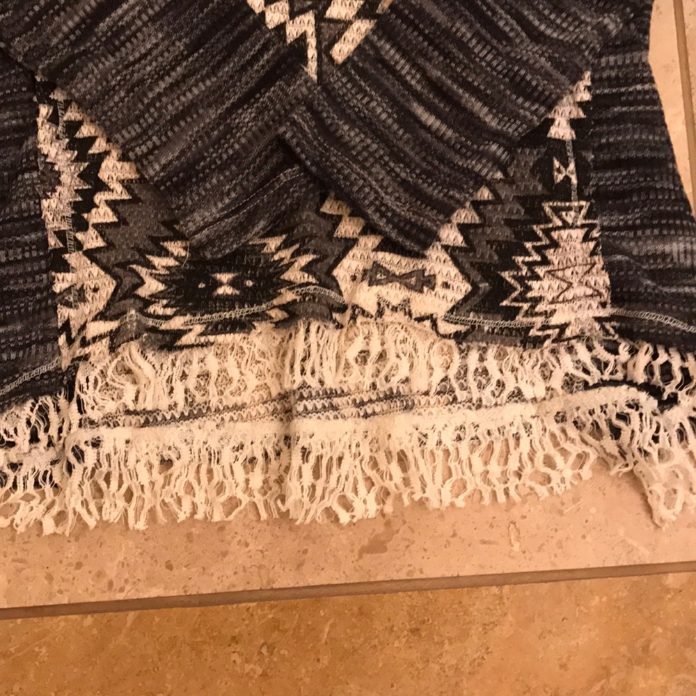 Hooded pullover - Picture 5 of 7